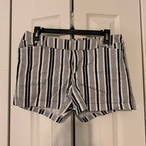Old Navy grey and white striped shorts